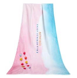 Seyahat sırasında plaj havlularınızı nasıl paketleyip kumun yapışmasını önleyebilirsiniz?